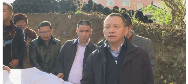 张伟、黎建勇一行调研宁蒗县市政建设工作