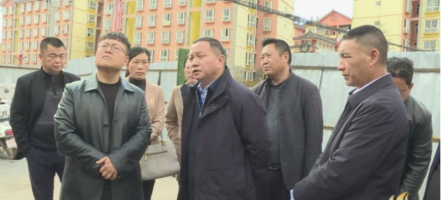 张伟、黎建勇一行调研宁蒗县市政建设工作