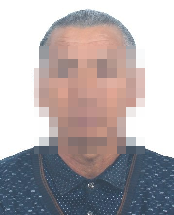 警察叔叔变身Tony老师   打水、揉搓、漂洗、理发……样样不差 (1).png