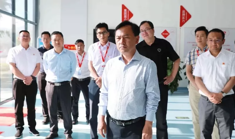 华坪县委书记王峥到华坪工业园区走访调研