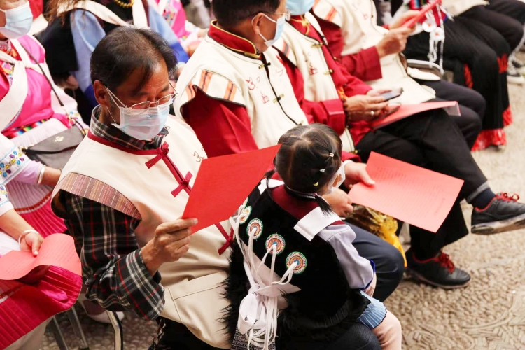 天雨流芳，丽江书香飘满城