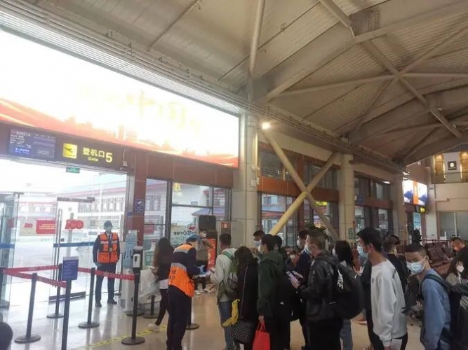 五一假期首日 丽江客流量略有涨幅