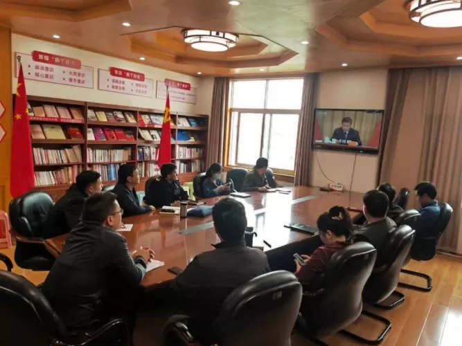 丽江市卫生健康系统组织开展主题党日活动集中收看庆祝中国共产主义青年团成立100周年大会