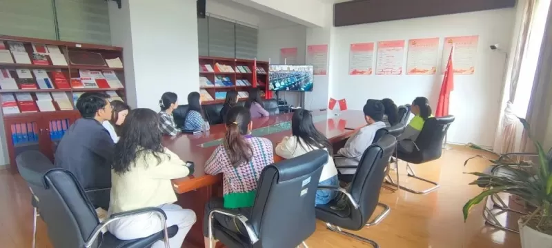 丽江市卫生健康系统组织开展主题党日活动集中收看庆祝中国共产主义青年团成立100周年大会