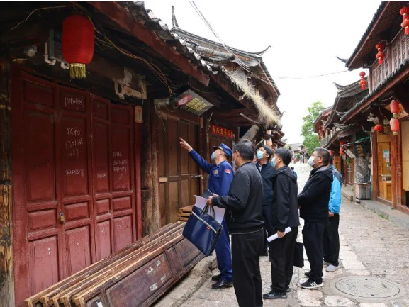 “三线”整治见成效  丽江古城亮出美丽“天际线”