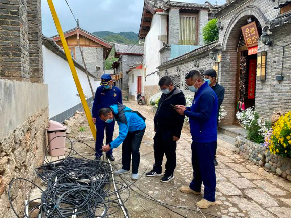 “三线”整治见成效  丽江古城亮出美丽“天际线”