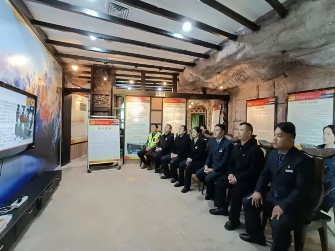 玉龙雪山景区举办2022年“万名党员进党校”学习贯彻党的十九届六中全会、省市党代会精神暨推进作风革命效能 ...