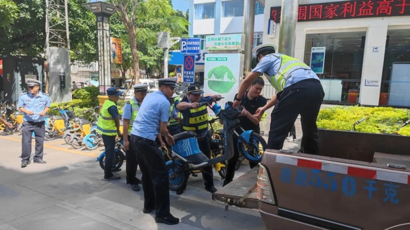 华坪县开展联合执法