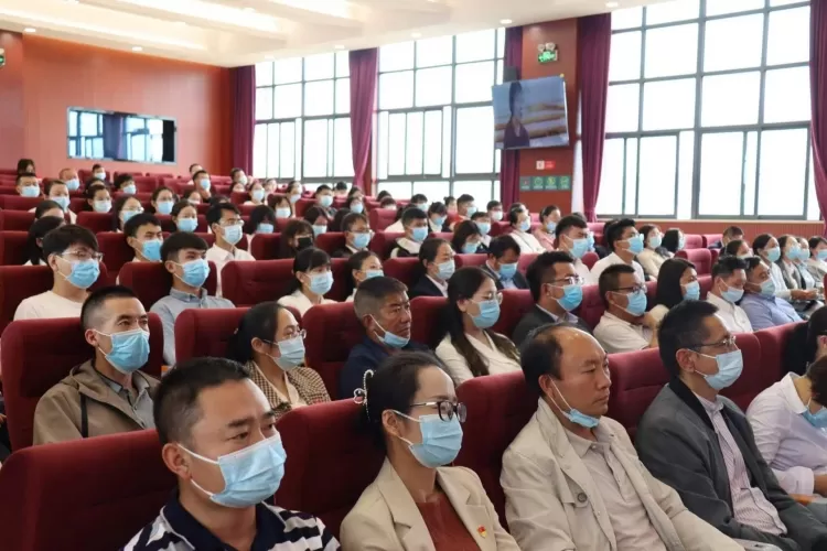 汲取榜样力量！ 丽江市卫生健康系统开展 2022 年张桂梅先进事迹宣讲活动