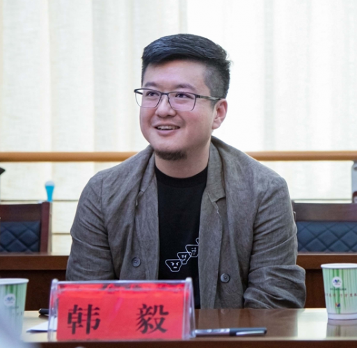 在丽江天然影棚拍摄一部破圈之作 电影《与你共度的夏天》恳谈会举行