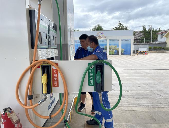 丽江市开展危化烟花爆竹行业领域汛期安全专项督导检查