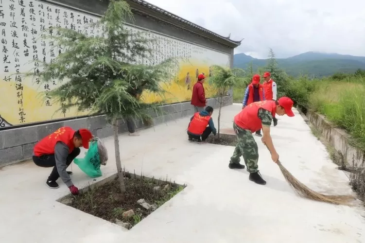 古城区投控集团开展“八一”建军节系列活动