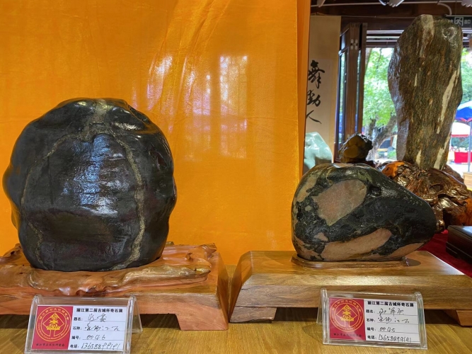 大开眼界！第二届丽江古城杯奇石展开展 (6).jpg