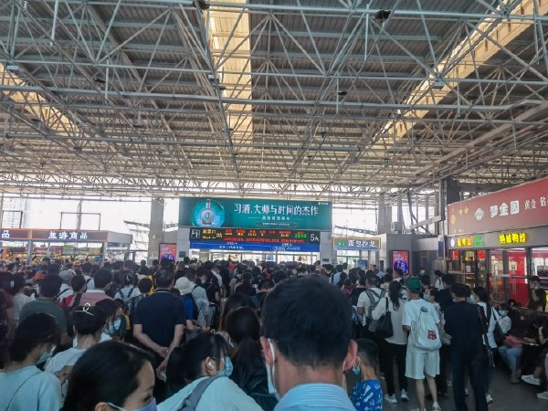 搞清楚：游客不去某个景区，不是游客不来云南！