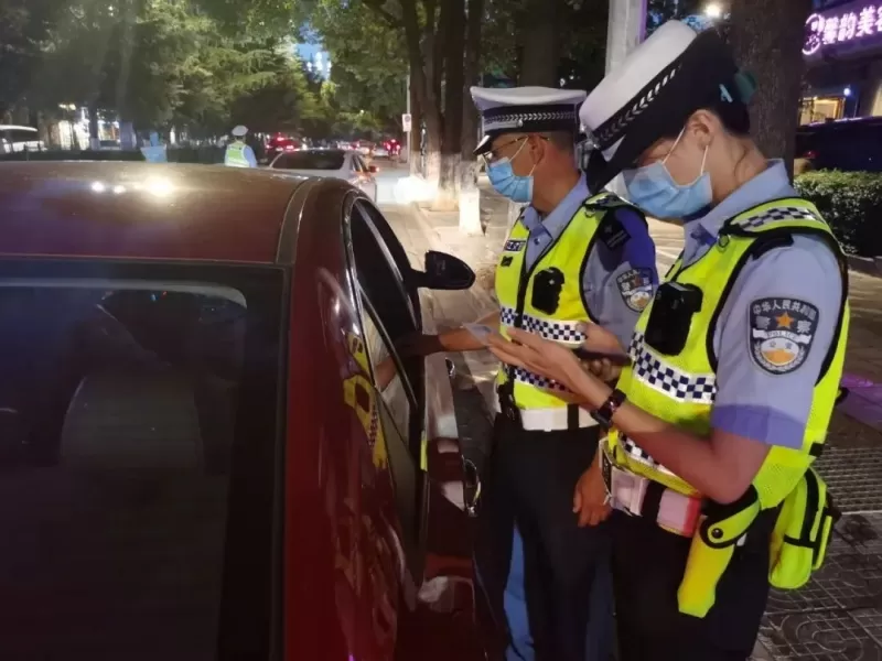 丽江公安夏夜治安巡查宣防第二波次集中统一行动成效显著