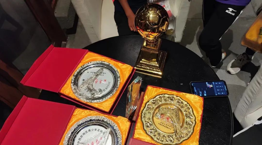 丽江足球小将代表云南参加国家级邀请赛