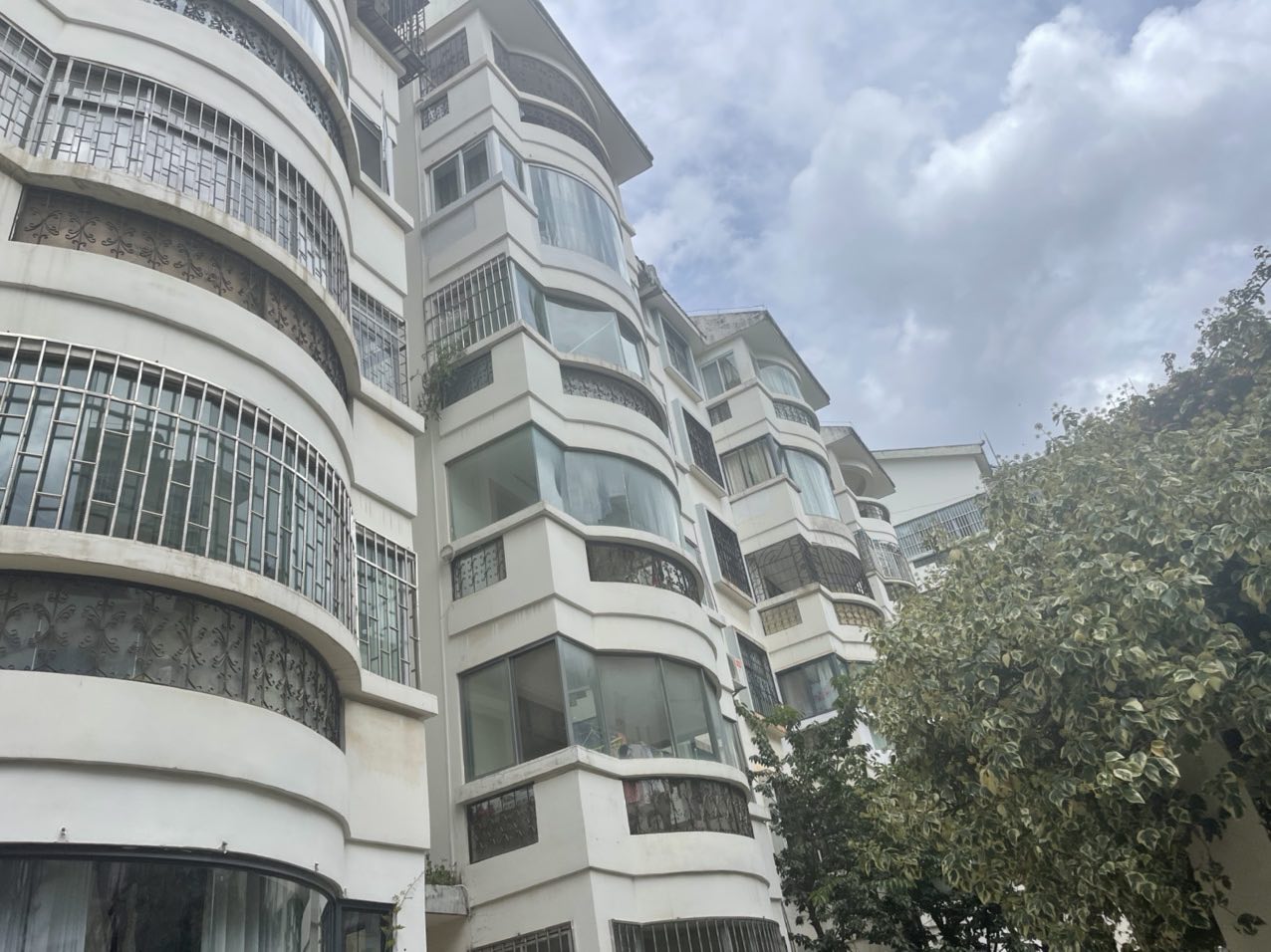 丽江火鸟慢摇吧被投诉噪声扰民 多部门：已做整改要求 (1).jpg