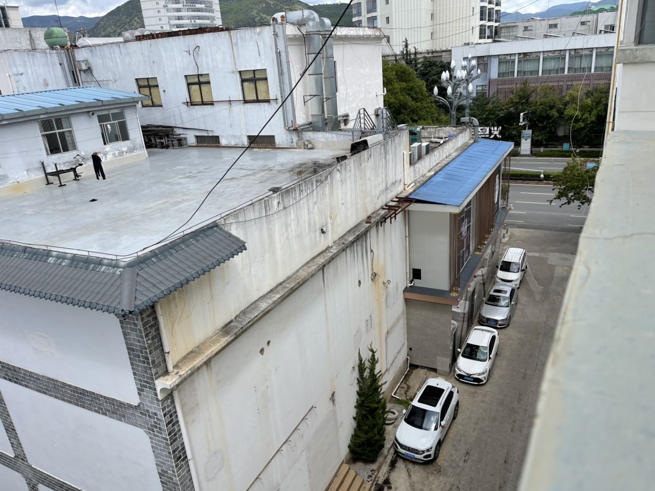 丽江火鸟慢摇吧被投诉噪声扰民 多部门：已做整改要求 (2).jpg