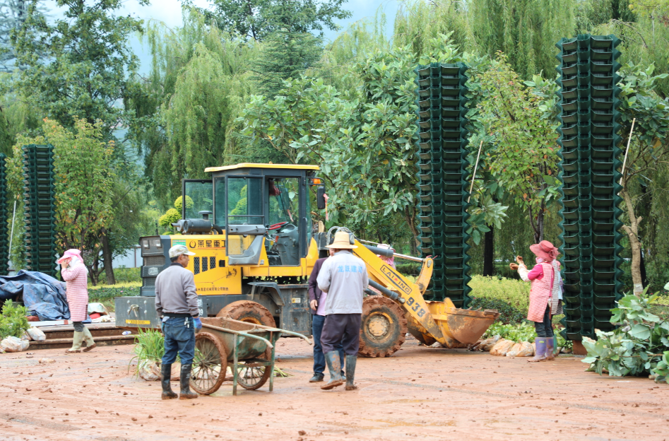 预计十月底完成改造！玉龙县世界记忆遗产公园提升改造工程正在加快推进