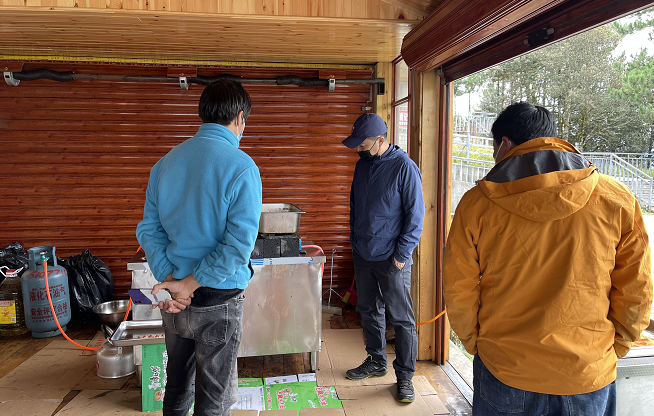 玉龙雪山景区多部门联合开展“十一”国庆节前综合大检查