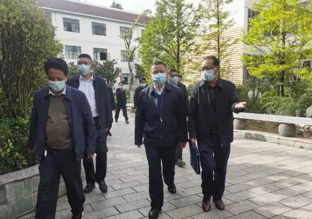 张伟调研宁蒗县疫情防控工作