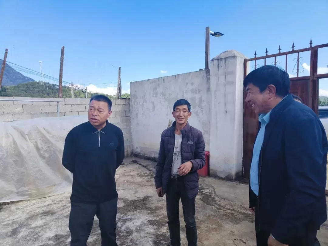 苏武：细化实化工作措施，千方百计增加脱贫群众收入