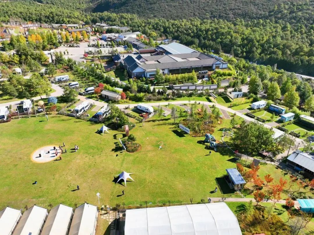 丽江东巴谷获“丽江市职工疗休养基地”授牌