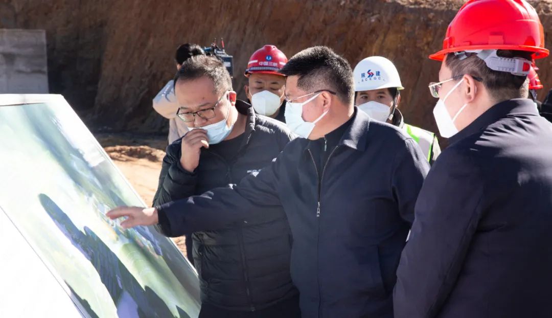 苏永忠调研“新能源 绿氢”产业项目时强调：坚持绿色发展 加快发展氢能产业 打造全省.jpg