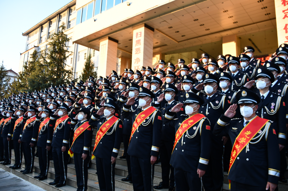 丽江市公安局开展系列活动庆祝中国人民警察节 (1).png