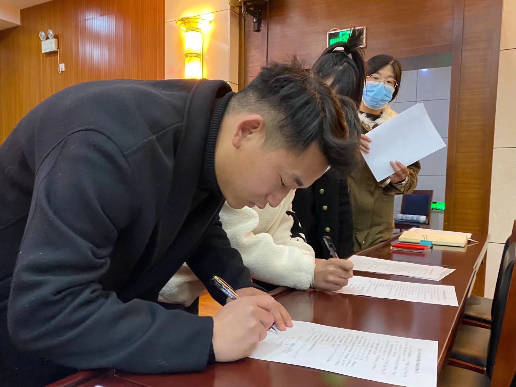 “五必须五不准” 丽江古城摄影服务行业拒绝“藏猫腻”！ (2).jpg