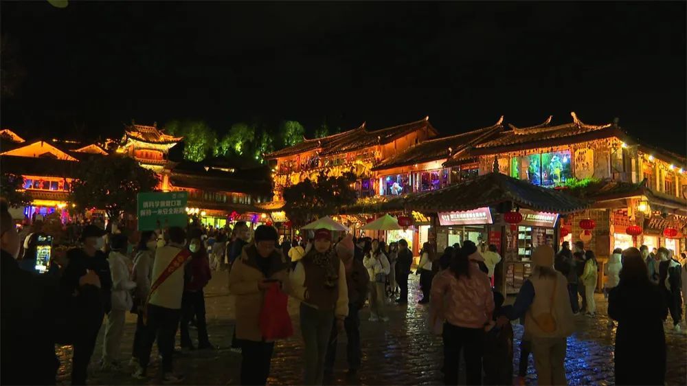 旅游逐步回暖，丽江日均接待游客量已超10万人次 (6).jpg