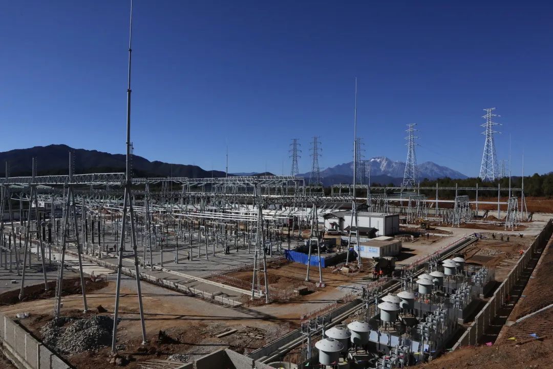 用电更有保障 丽江电网首个220千伏智能变电站建成投产 (1).jpg