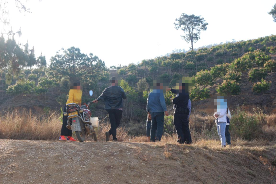 华坪两村民因林地边界问题积怨8年 (1).png