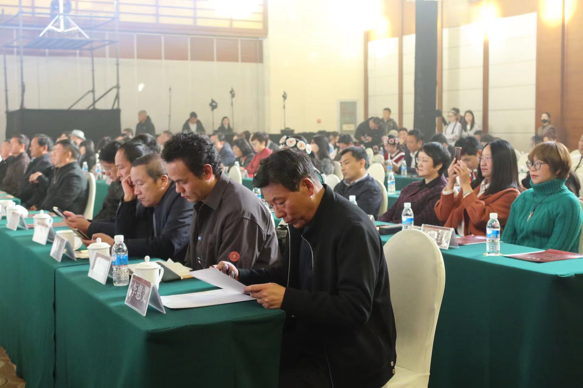 《民族文学》年度奖颁奖典礼永久落户丽江 (7).jpg