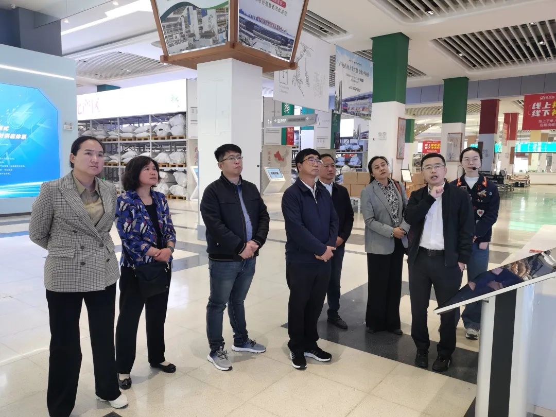 玉龙县赴安徽亳州精准招商  “药材之乡”或将迎来大发展 (2).jpg