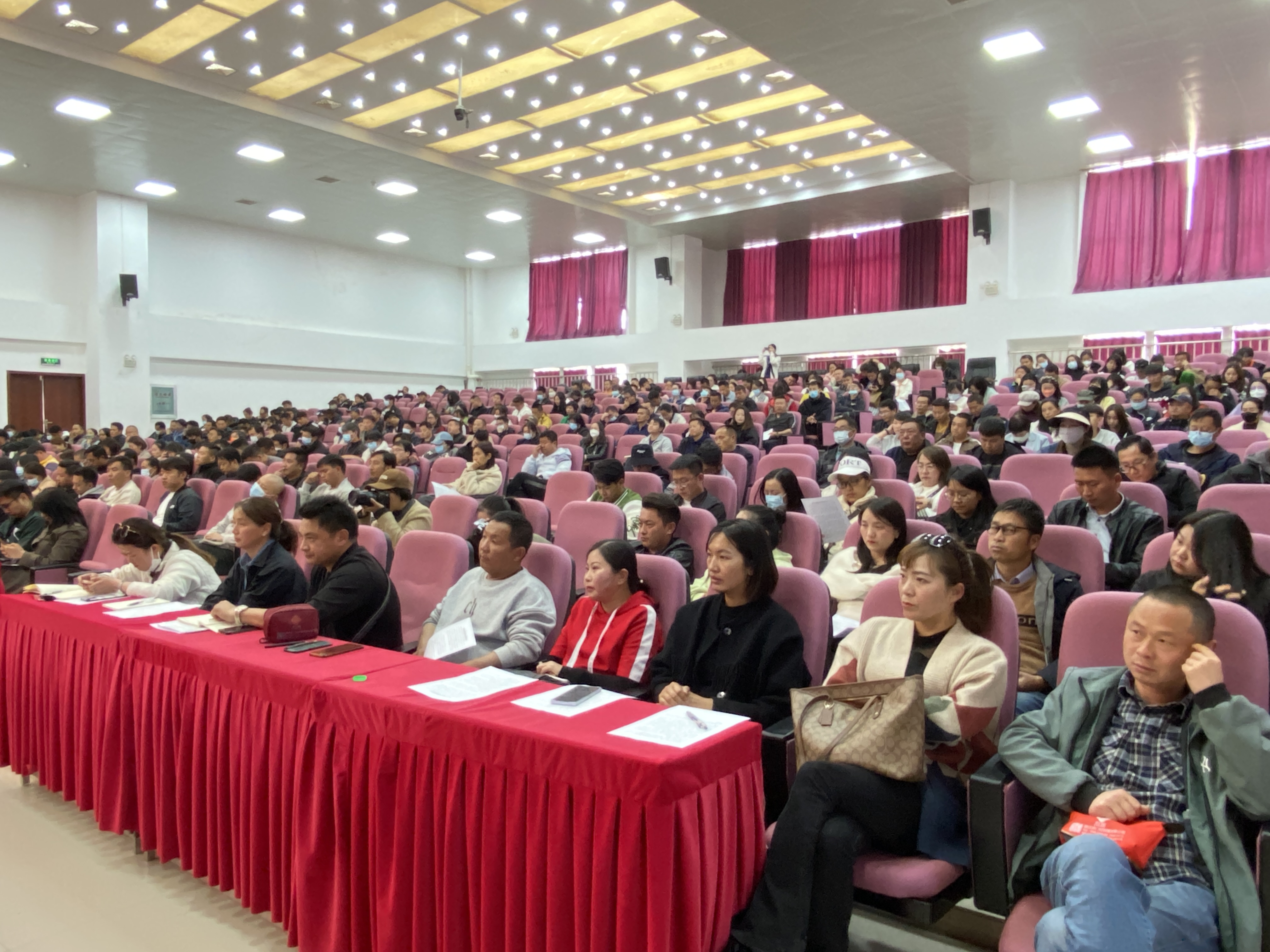 丽江旅行社、导游开展警示教育  全力提升服务质量 (2).jpg