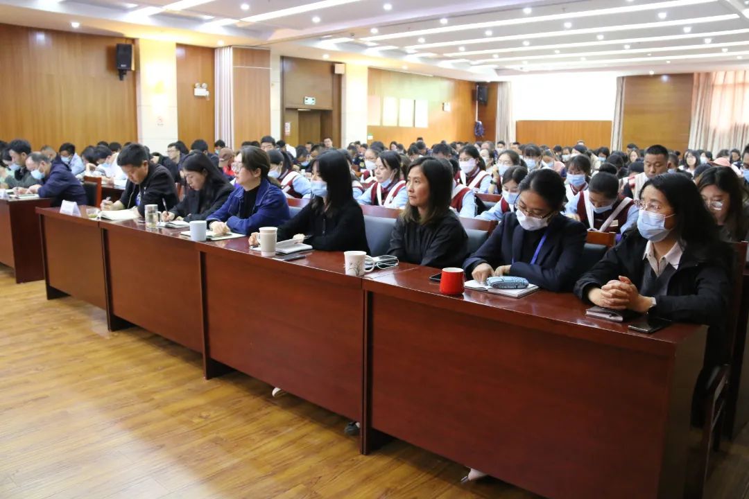 五一来临 丽江古城景区开展服务礼仪及普通话培训 迎接游客到来