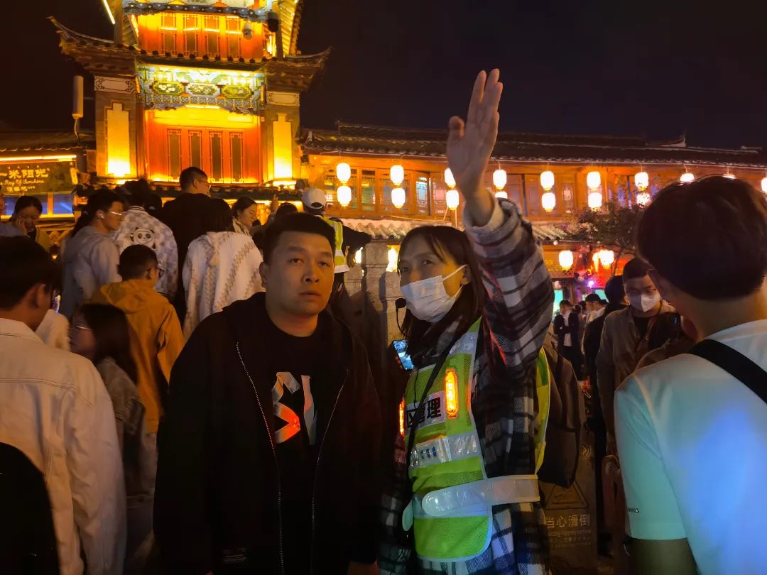 圆满收官  看 “五一”假日丽江游客接待情况 (2).jpg