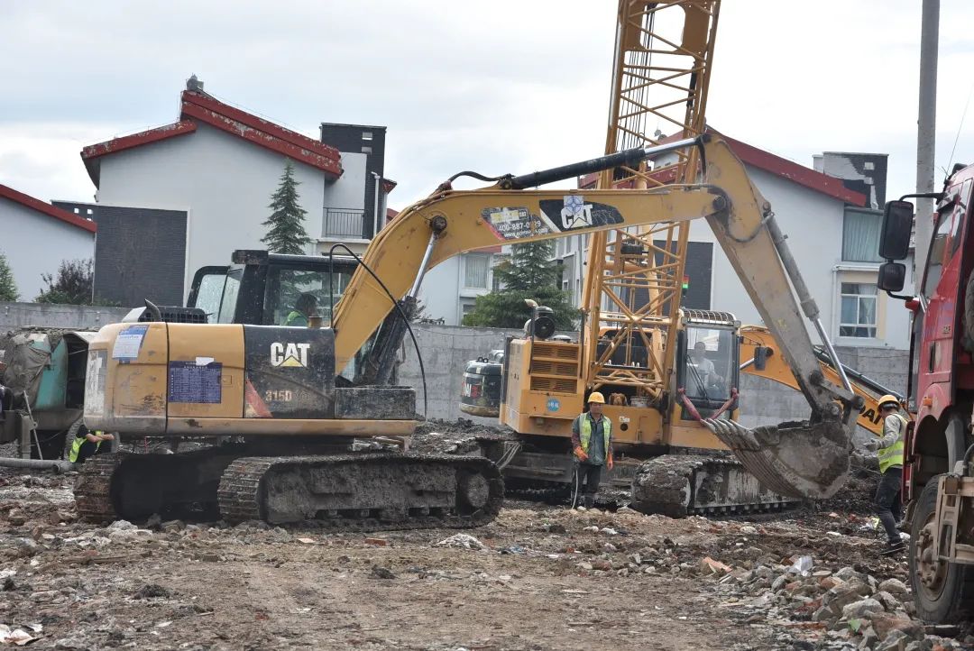 玉龙县将同步建设两个县级医院，项目预计2025年初完工！ (3).jpg