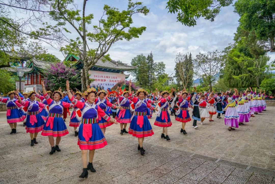 古城区文化馆举行民族广场舞培训-我们的中国梦 ·文化进万家 (4).jpg