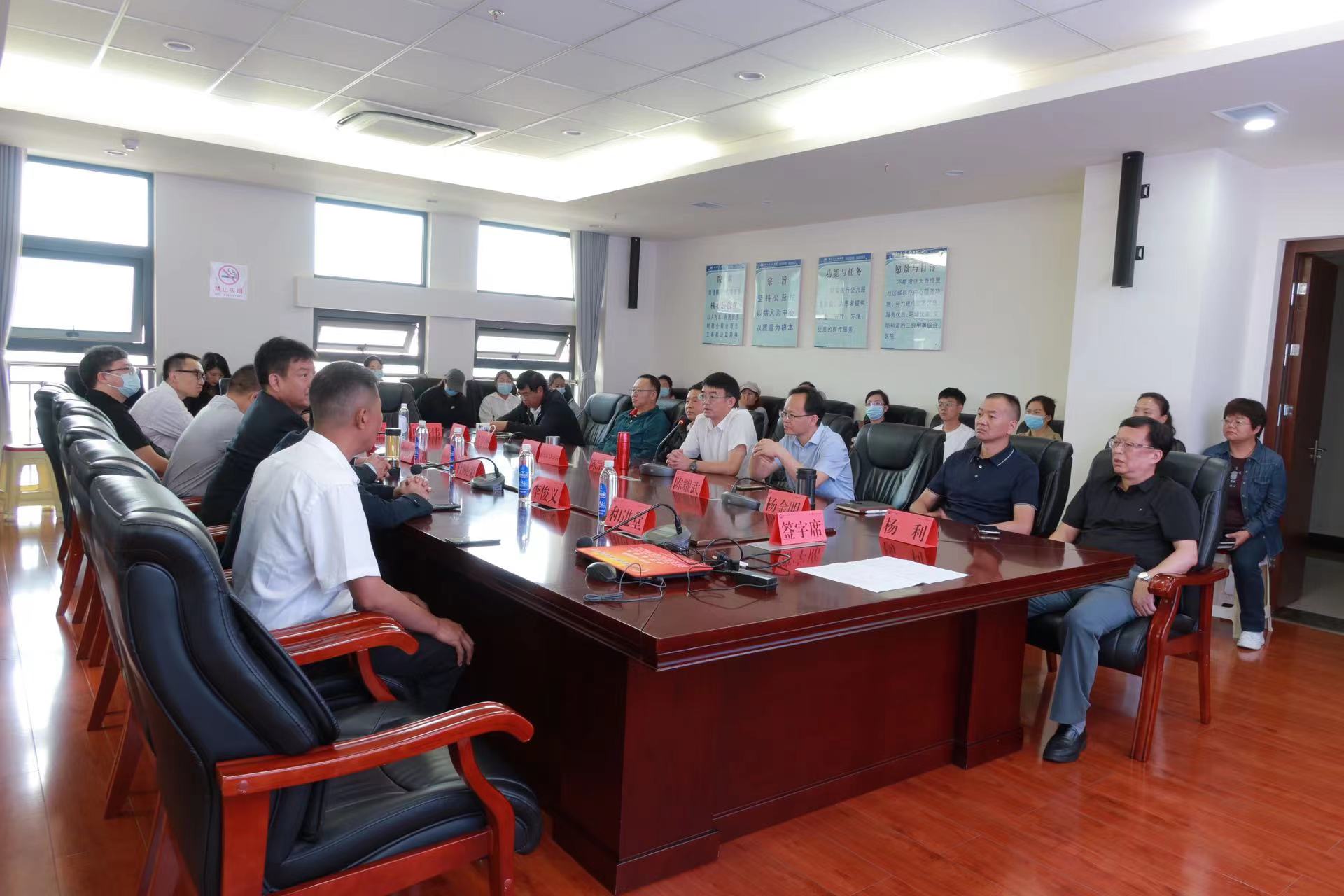 昆明市第三人民医院与丽江市人民医院签署传染病专科联盟协议 (4).jpg