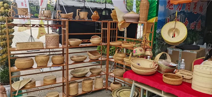 丽江文化旅游节——华坪第十四届芒果文化节盛大开幕！ (2).jpg