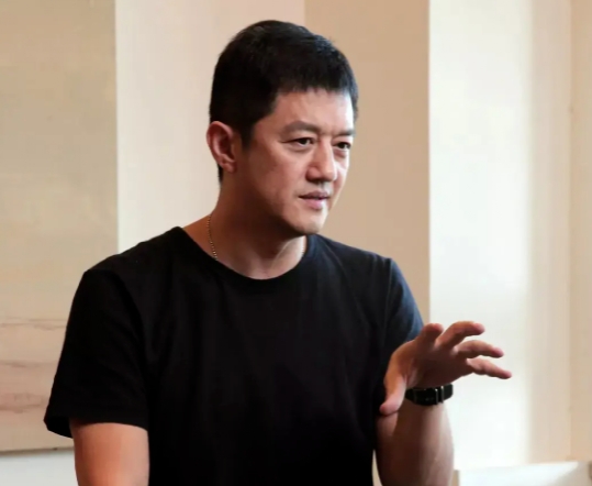 李亚鹏被限制高消费  与丽江投资有关.png