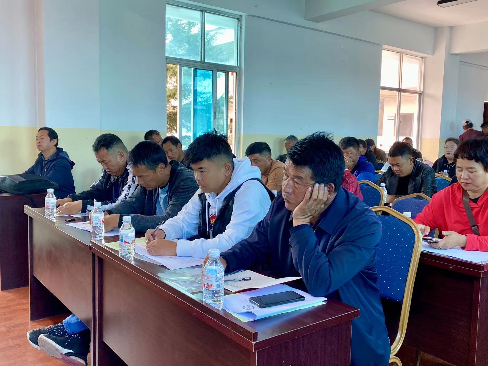 2023年拉市海乡村旅游从业人员服务技能提升培训班开班 (2).jpg