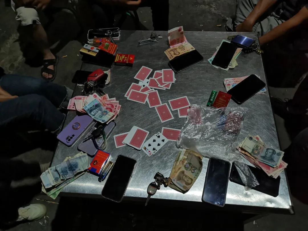 涛源派出所查获赌博案件：15人涉案，赌资过万！.jpg