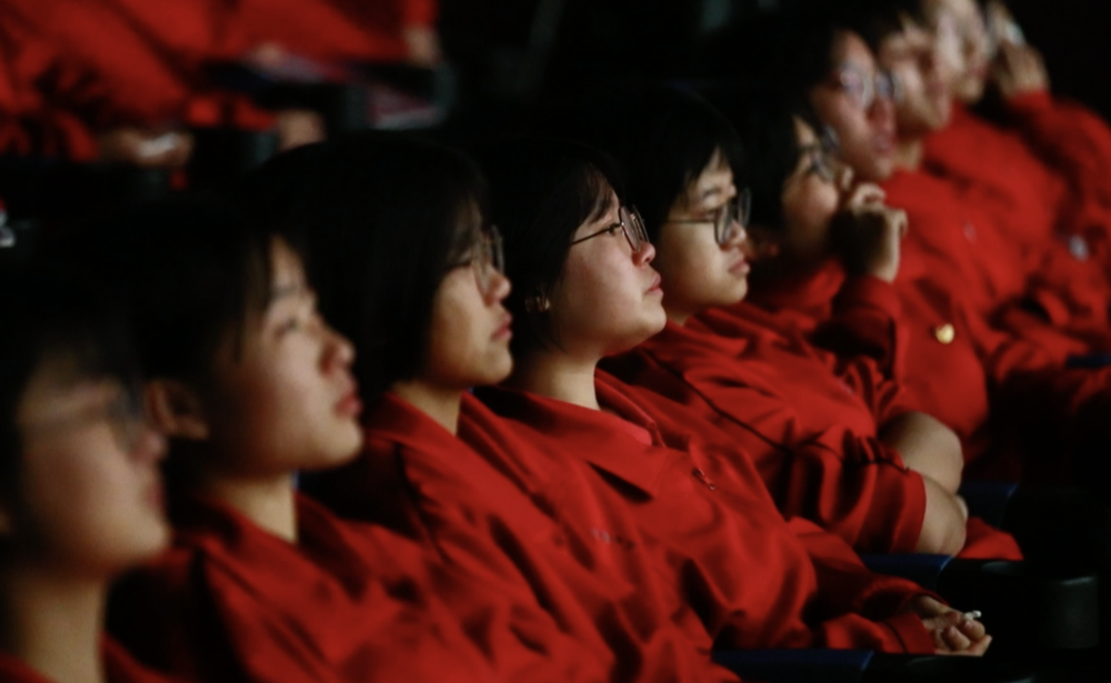 张桂梅真实故事改编电影《我本是高山》在丽江点映 (2).png