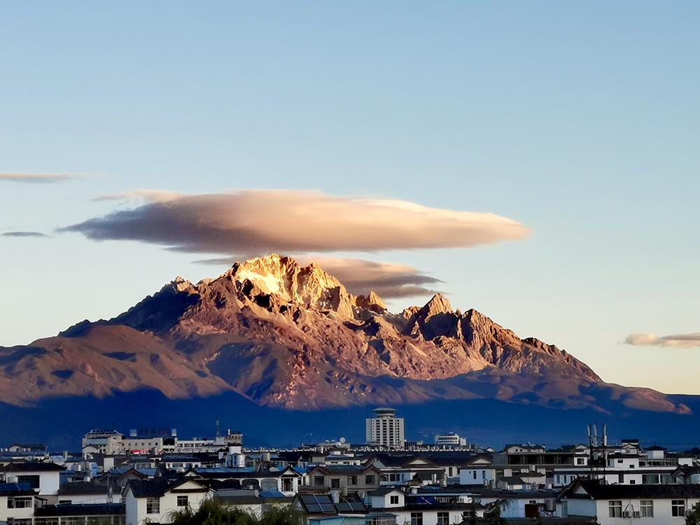 阅己   越己   悦己.jpg