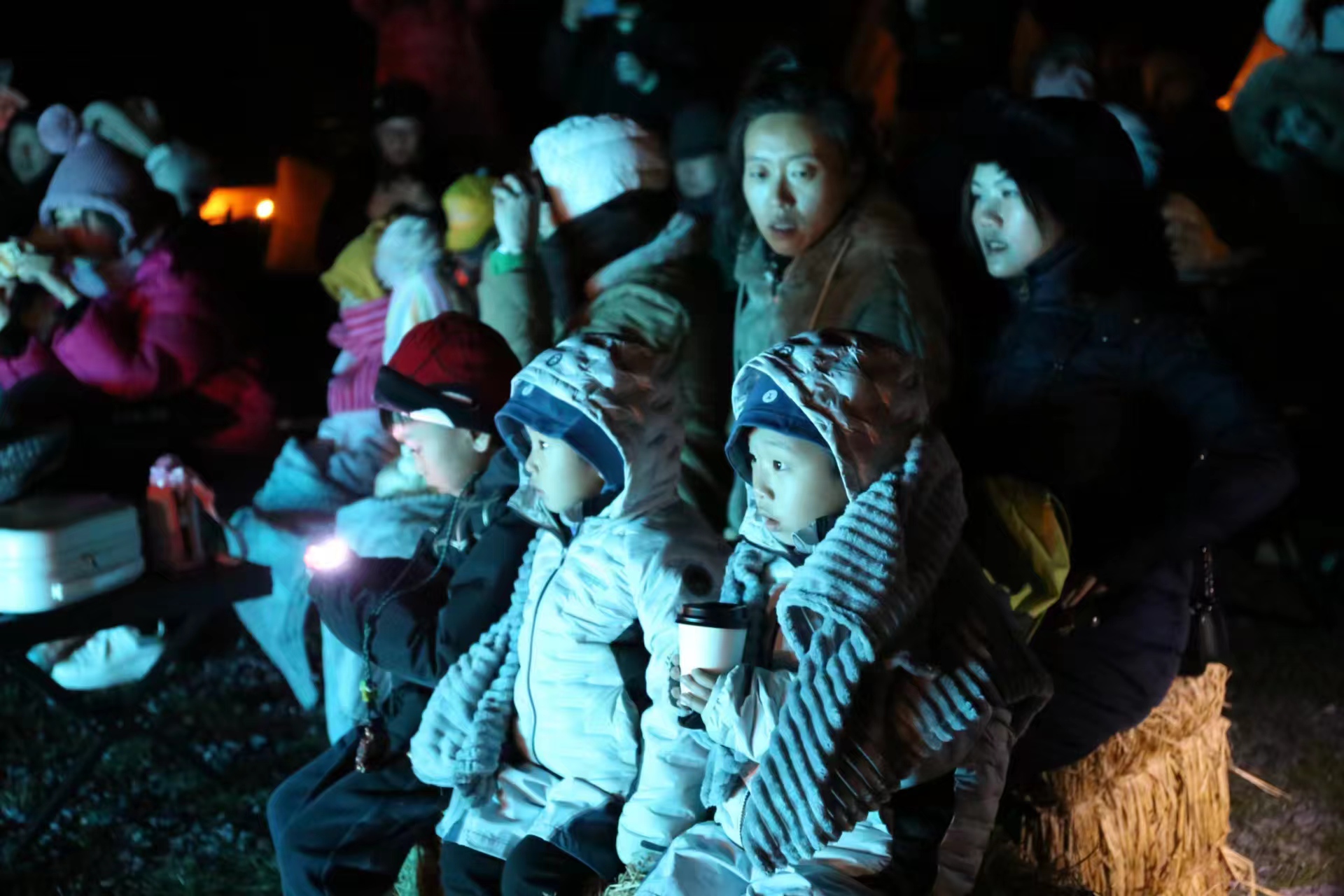 守护暗夜 共享星空！丽江玉龙雪山迎来双子流星雨盛宴 (4).jpg