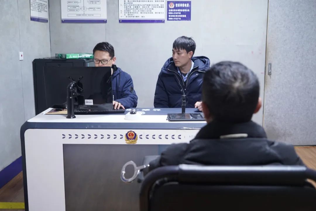 丽江古城警方行政拘留一发布网络谣言男子.jpg
