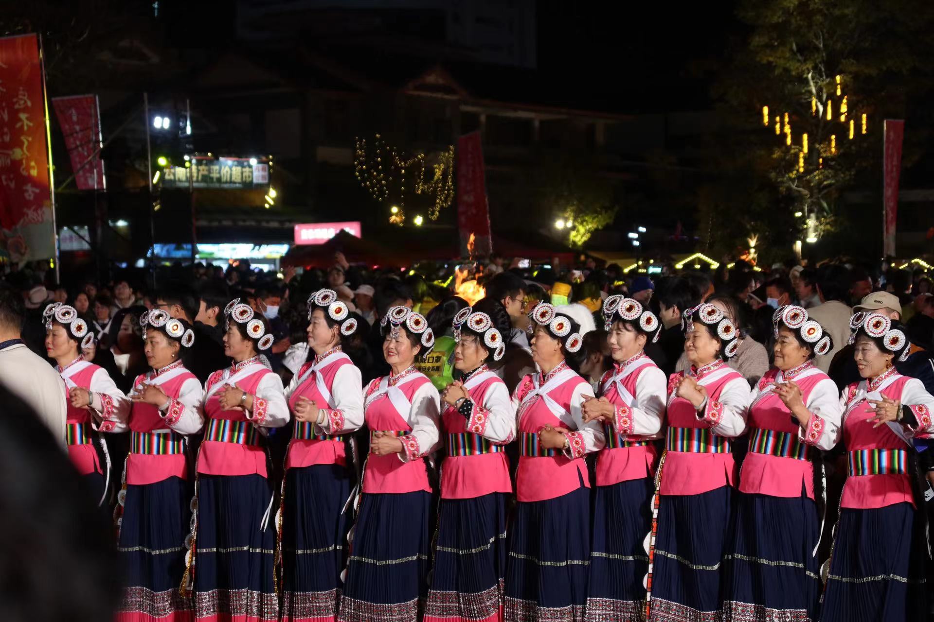 丽江古城跨年狂欢  一起奔赴2024！ (4).jpg